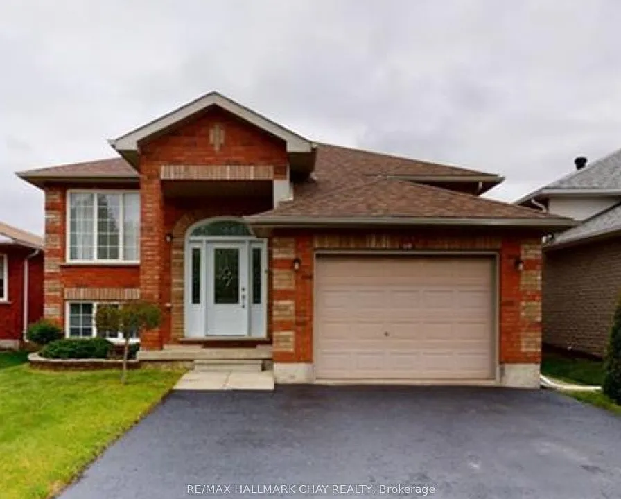 133 Monique Cres #LOWER LEVEL