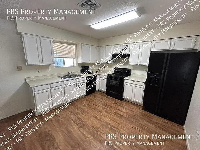 3147 E Edgewood Ave — Photo 10