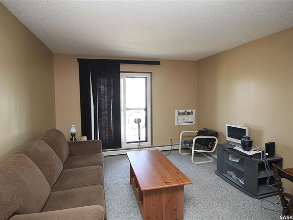 2nd image of UNIT 305-215 Tait PLACE