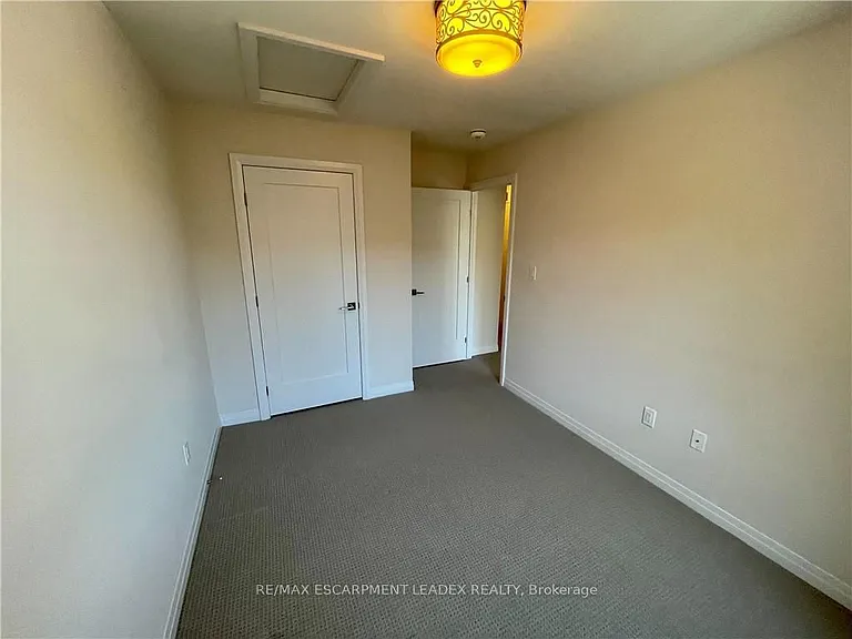 4 Showers Ln — Photo 11
