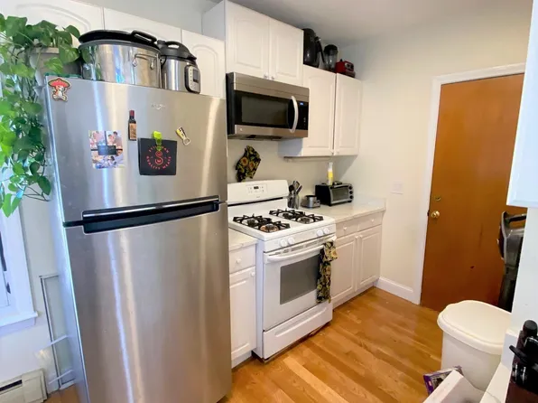 359 Western Ave #2, Cambridge, MA 02139