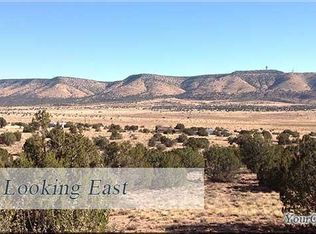 54885 N Paintbrush Ln, Seligman, AZ 86337