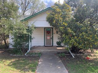 2901 Milam St, Fort Worth, TX 76112