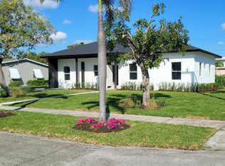 705 Date Palm Dr, Lake Park, FL 33403