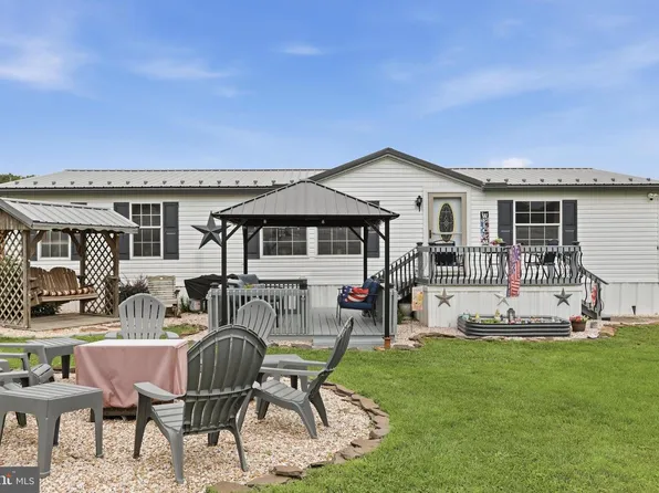 43 Elmwood Ave, Saint Thomas, PA 17252