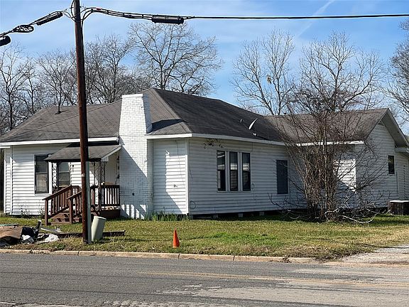 3rd image of 1101 N 1st St
