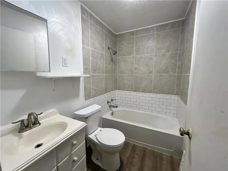 1 bed, $600 — Photo 4