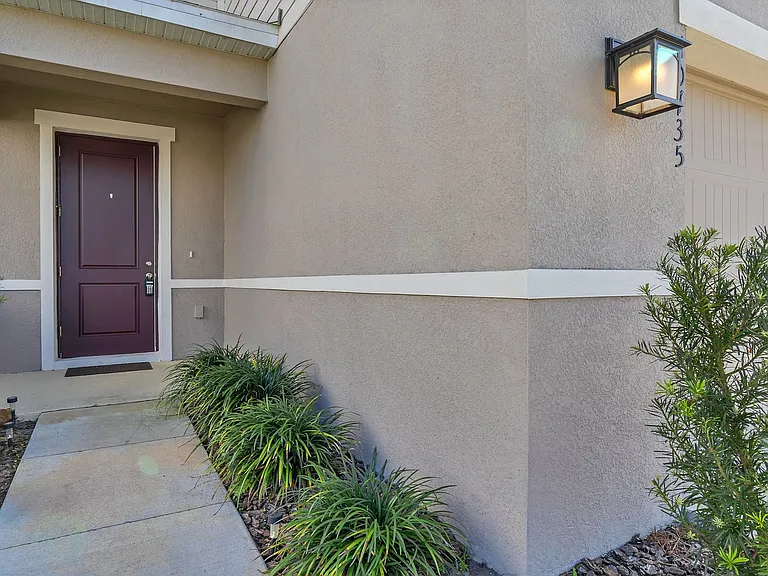 10735 Hawks Landing Dr — Photo 2