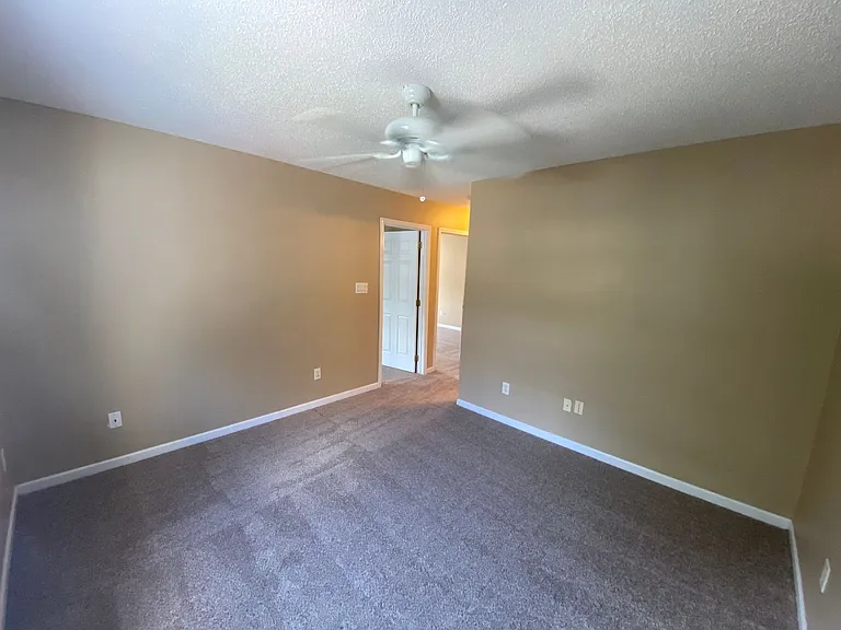 5422 Waverly Lynn Ln — Photo 18