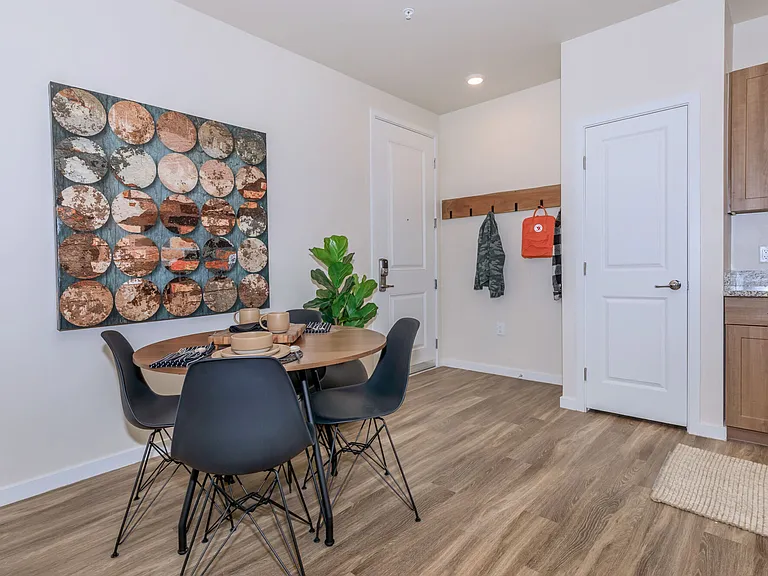 Trailside Apartments — Photo 9