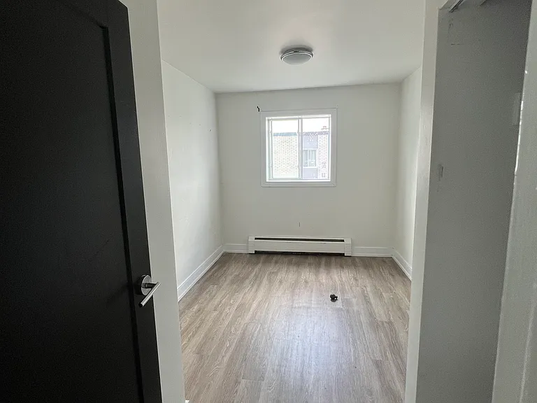 784 Hughson St #15 — Photo 3