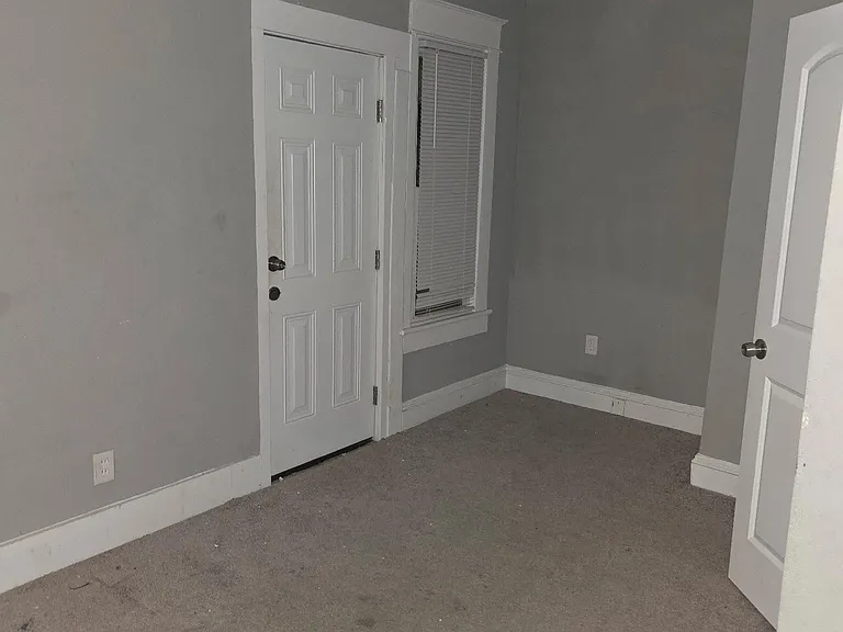1440 Proescher St — Photo 2