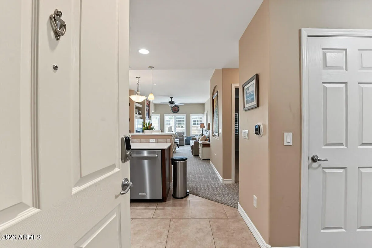 2 bed, 2.0 bath, 1246 sqft, $3,300 — Photo 2