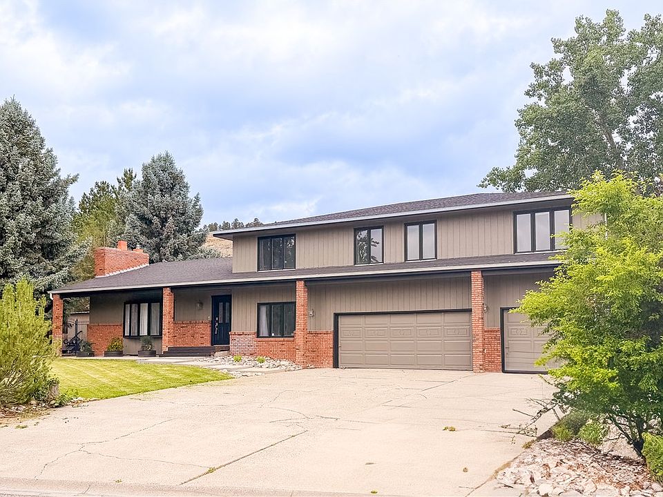 1st image of 4453 Loma Vista Dr