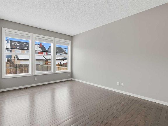 5th image of 54 SW Legacy Close SE