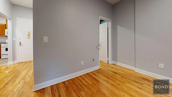 Rented by Bond New York | media 3