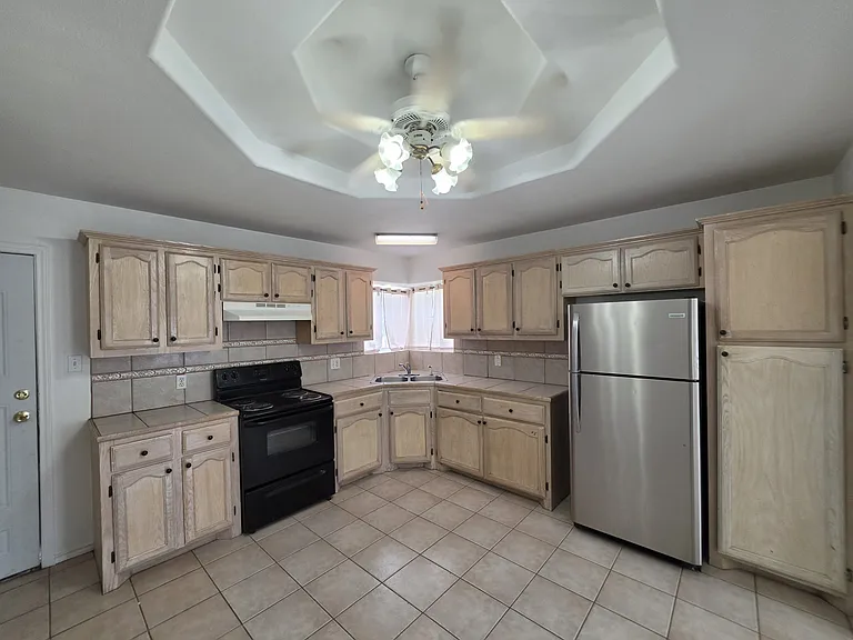 1908 Agua Fina Ave #1 — Photo 2