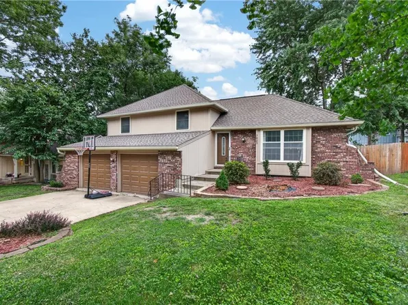 7823 Woodson Rd, Raytown, MO 64138