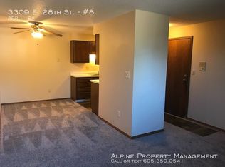 3309 E 28th St APT 8, Sioux Falls, SD 57103