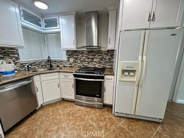 3 bed, 1400 sqft, $3,900 — Photo 3