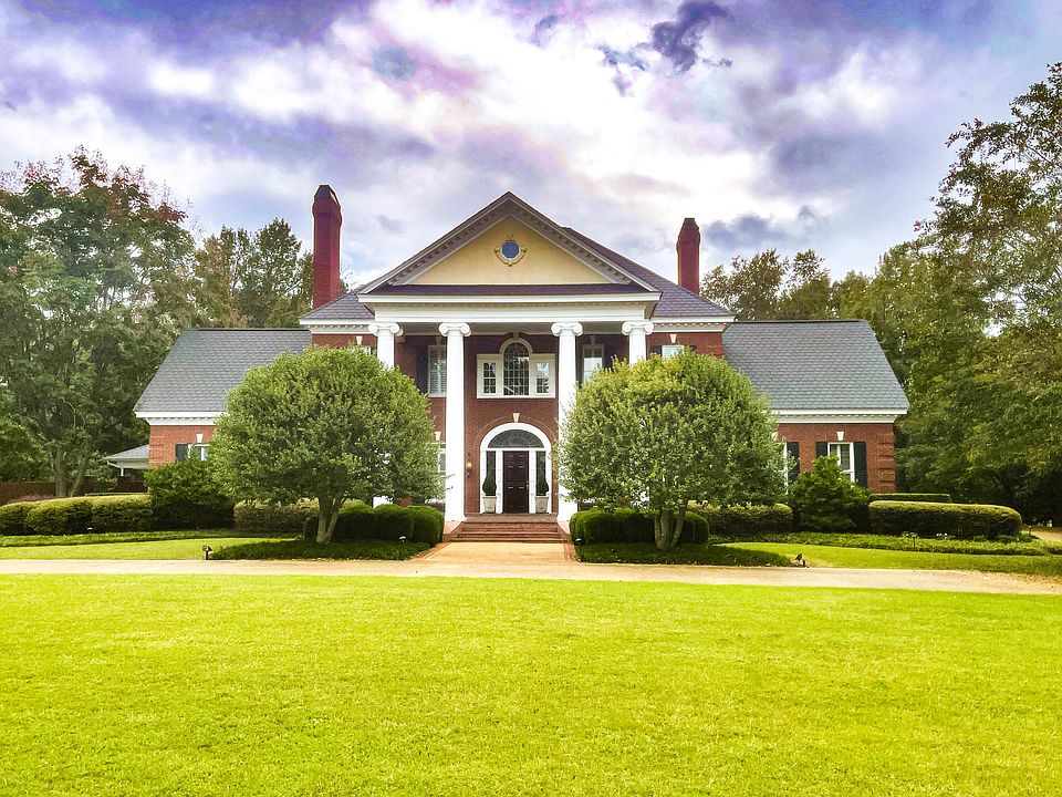 1st image of 311 Dogwood Est