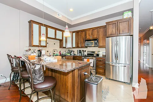 1357 W Grand Ave Photo 1