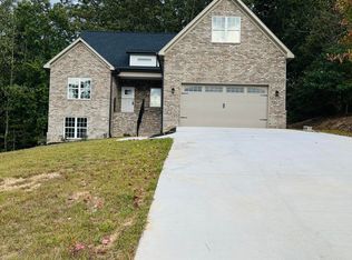 2110 W Ridge Dr, Dalton, GA 30721