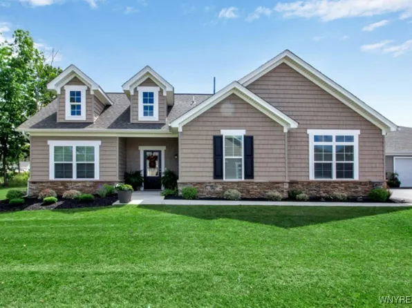 5665 Southwestern Blvd #17A, Hamburg, NY 14075