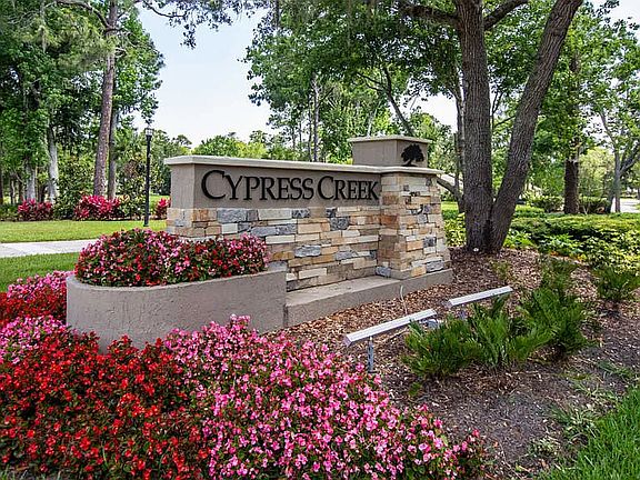 2nd image of 3011 Cypress Creek Dr E