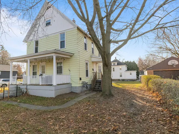 3744 30th St SW, Grandville, MI 49418