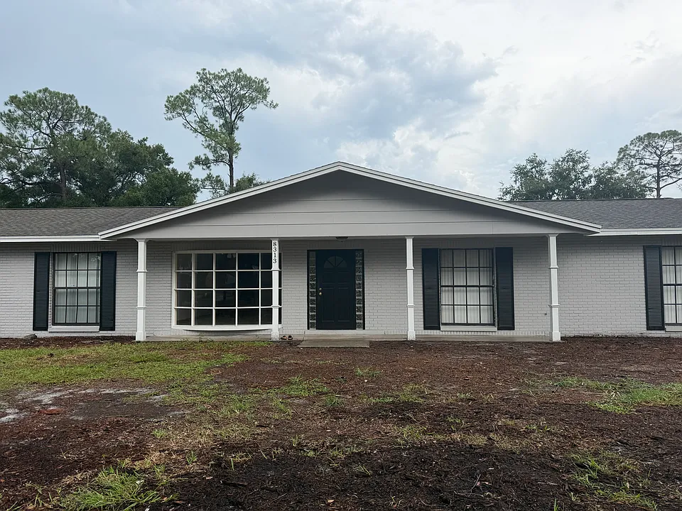 8313 Pat Blvd