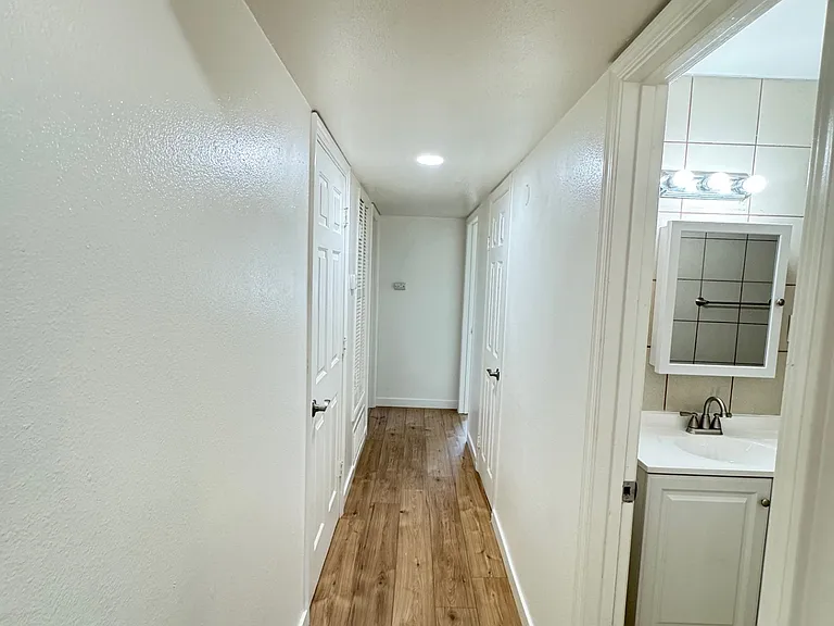 7111 Westview Pl #C — Photo 22
