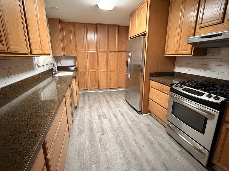 3284-2 N Embry Cir — Photo 9