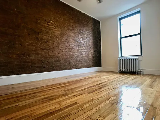 Rented by Building Equity Real Estate LLC | media 9