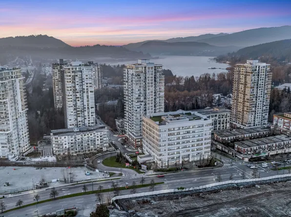 400 Capilano Rd #1406, Pt Moody, BC V3H 0E1