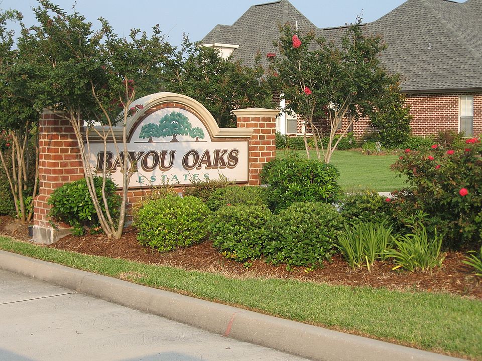 1st image of Bayou Oaks Cir