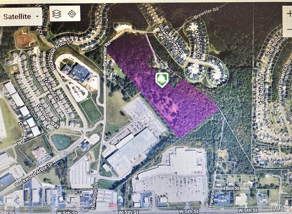 2nd image of 756 Brewster Rd