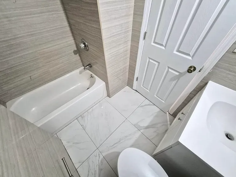 72 Harrison Ave #1 — Photo 5