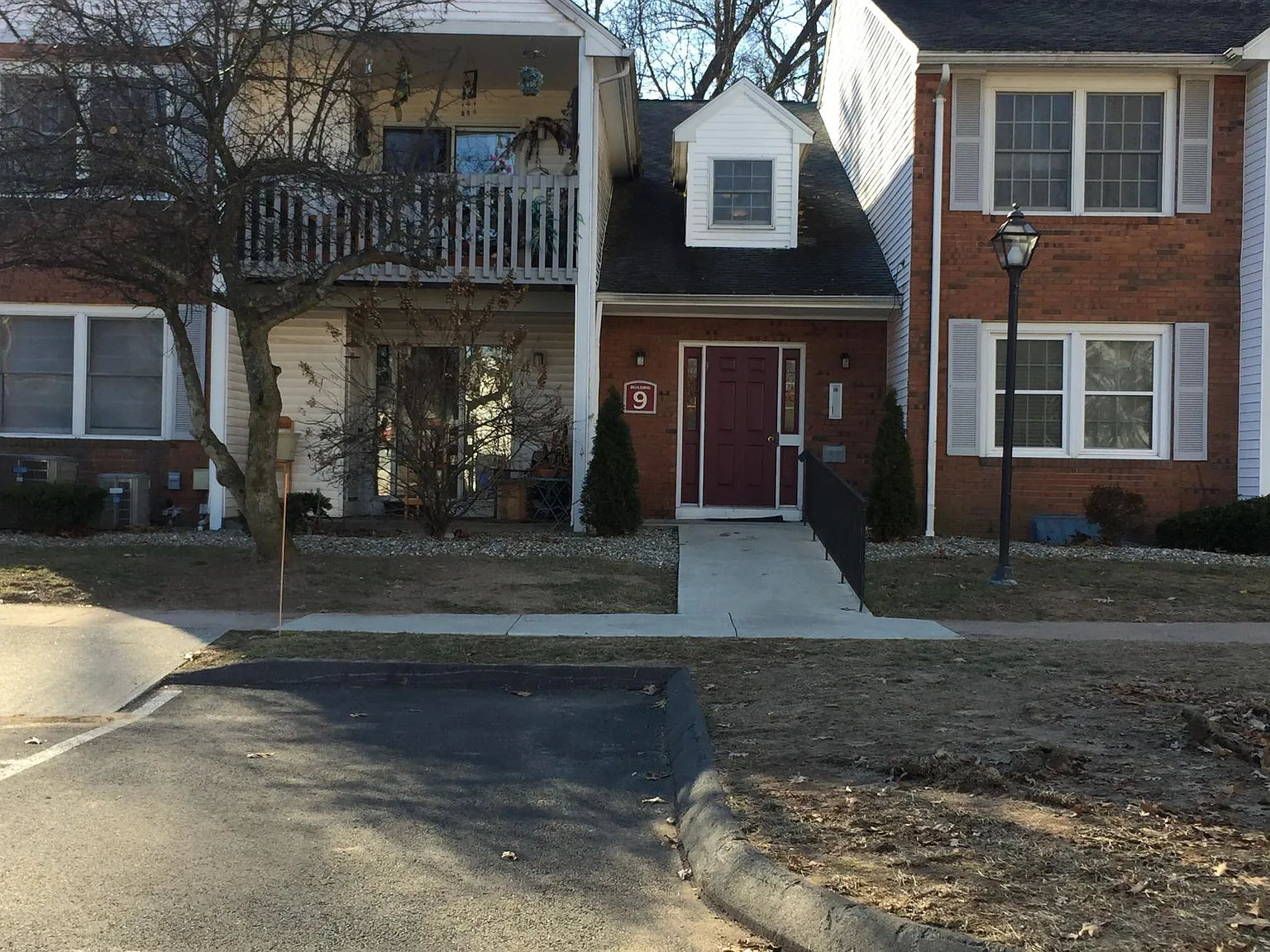 2 bed, 932 sqft, $2,000 — Photo 2