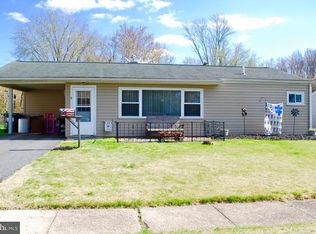 8 Manor Rd, Elkton, MD 21921