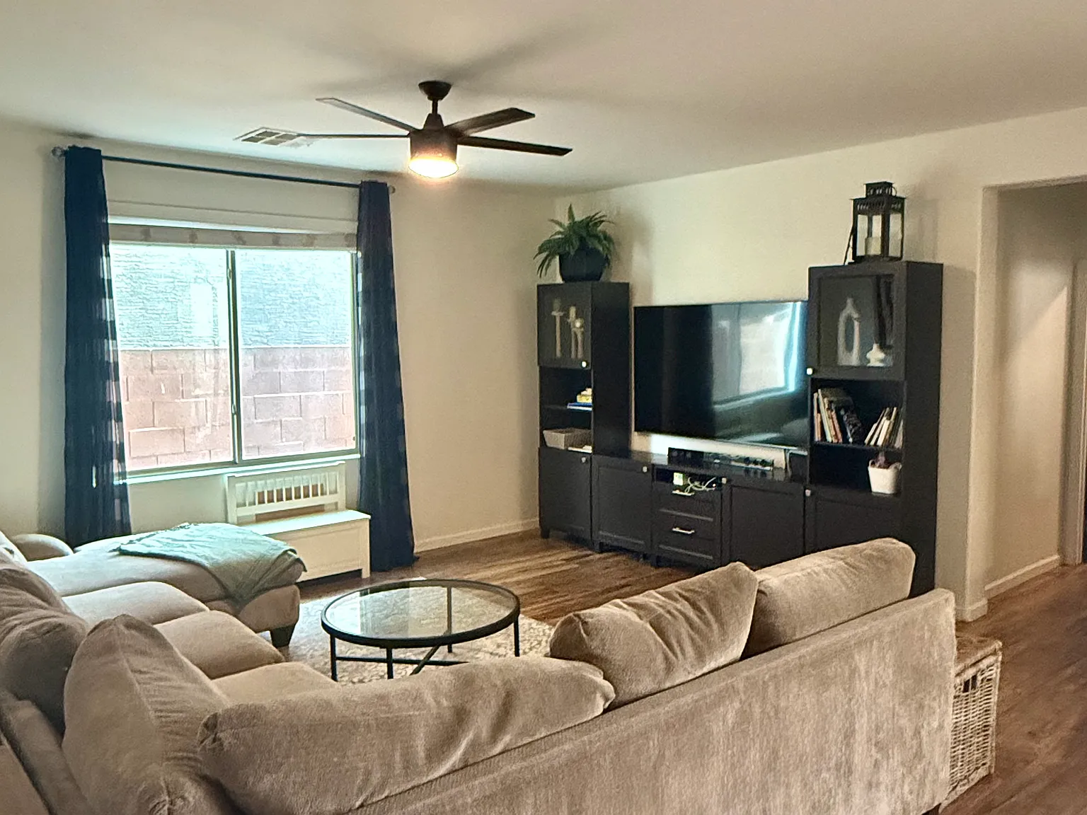 4 bed, 3.5 bath, 3102 sqft, $3,200 — Photo 2