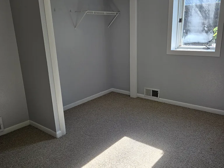 5015 Highland Dr — Photo 27