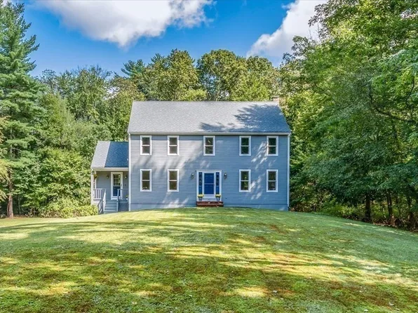 286 High St, Pembroke, MA 02359