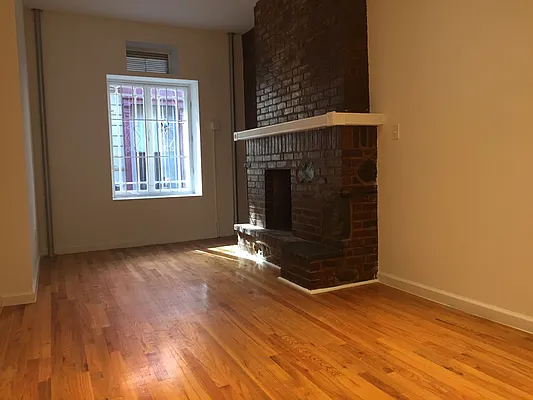 Rented by GreenVill Real Estate LLC | media 4