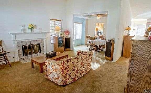 4th image of 22347 Paragon Dr