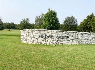 4 Oak Bridge Ln, Enid, OK 73703