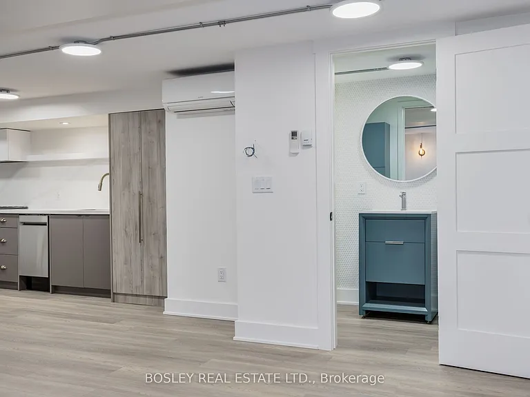 334A Gladstone Ave #B — Photo 7