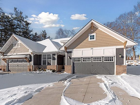 2nd image of 312 Curtiss Ln