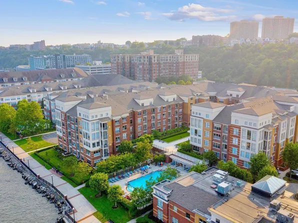 26 Avenue At Port Imperial image 26 of 26