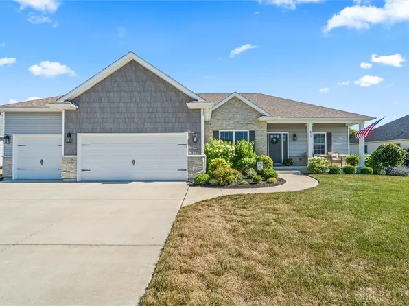 677 Whitechurch Way, Troy, OH 45373